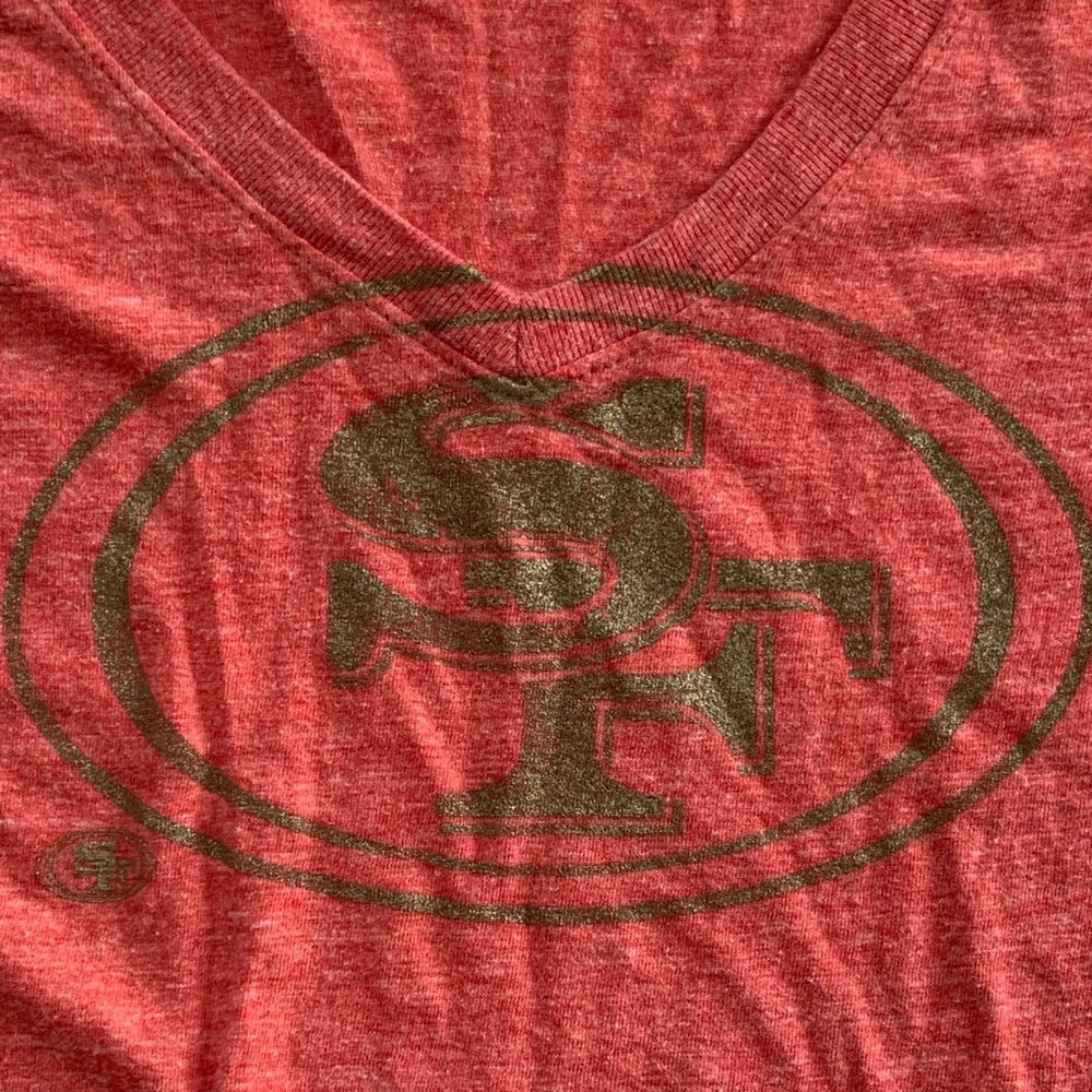 San Francisco 49ers V-Neck Tee